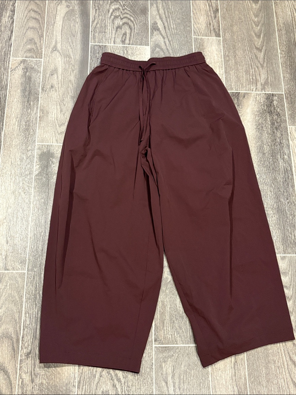 Wide-Leg Barrel Drawstring Y2K Pants in Brown